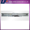 Elevator door parts, elevator landing door hanger, elevator landing door device